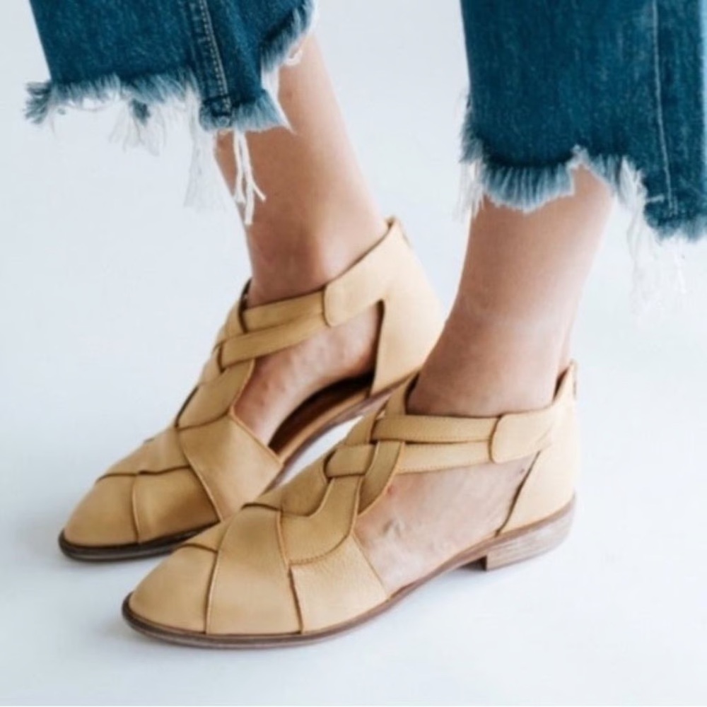 Free People Wanderlust Tan Point Toe Leather Flats Size 38